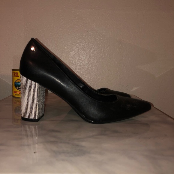 Calvin Klein Heels 7.5 - Picture 1 of 5